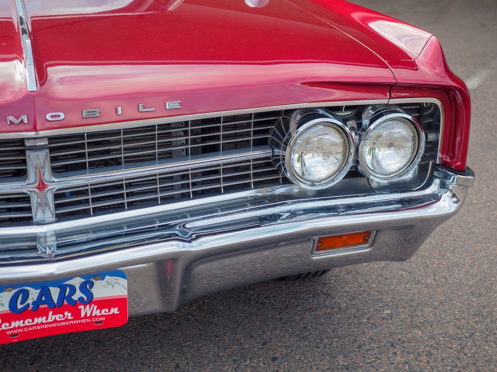 1963 Oldsmobile Starfire 23