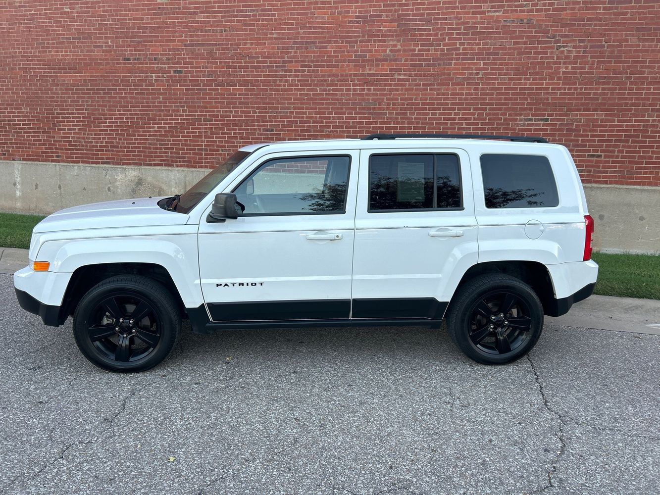 2015 Jeep Patriot Altitude Edition photo 2