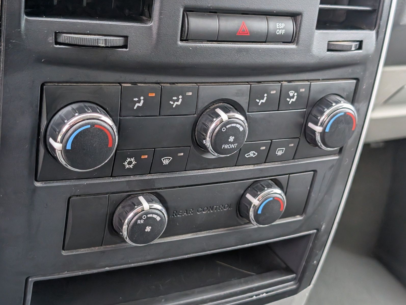 2010 Dodge Grand Caravan 54