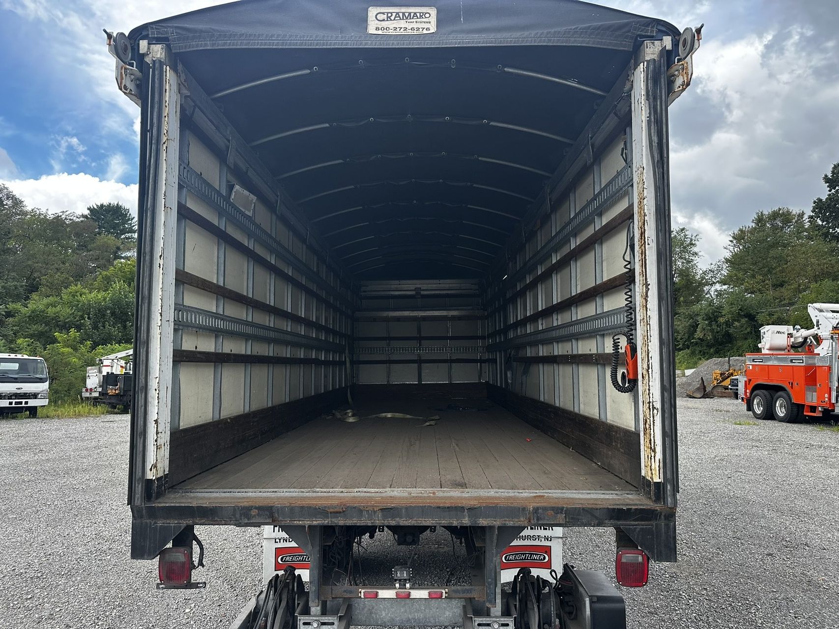 2016 Freightliner M2 106 31