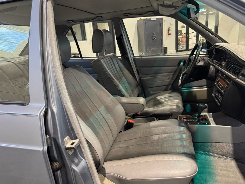 1985 Mercedes-Benz 190-Class 190 E 2.3, photo 20