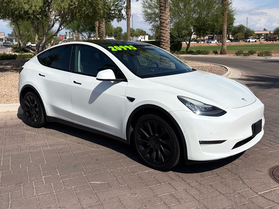 2022 Tesla Model Y Long Range Dual Motor All-Wheel Drive