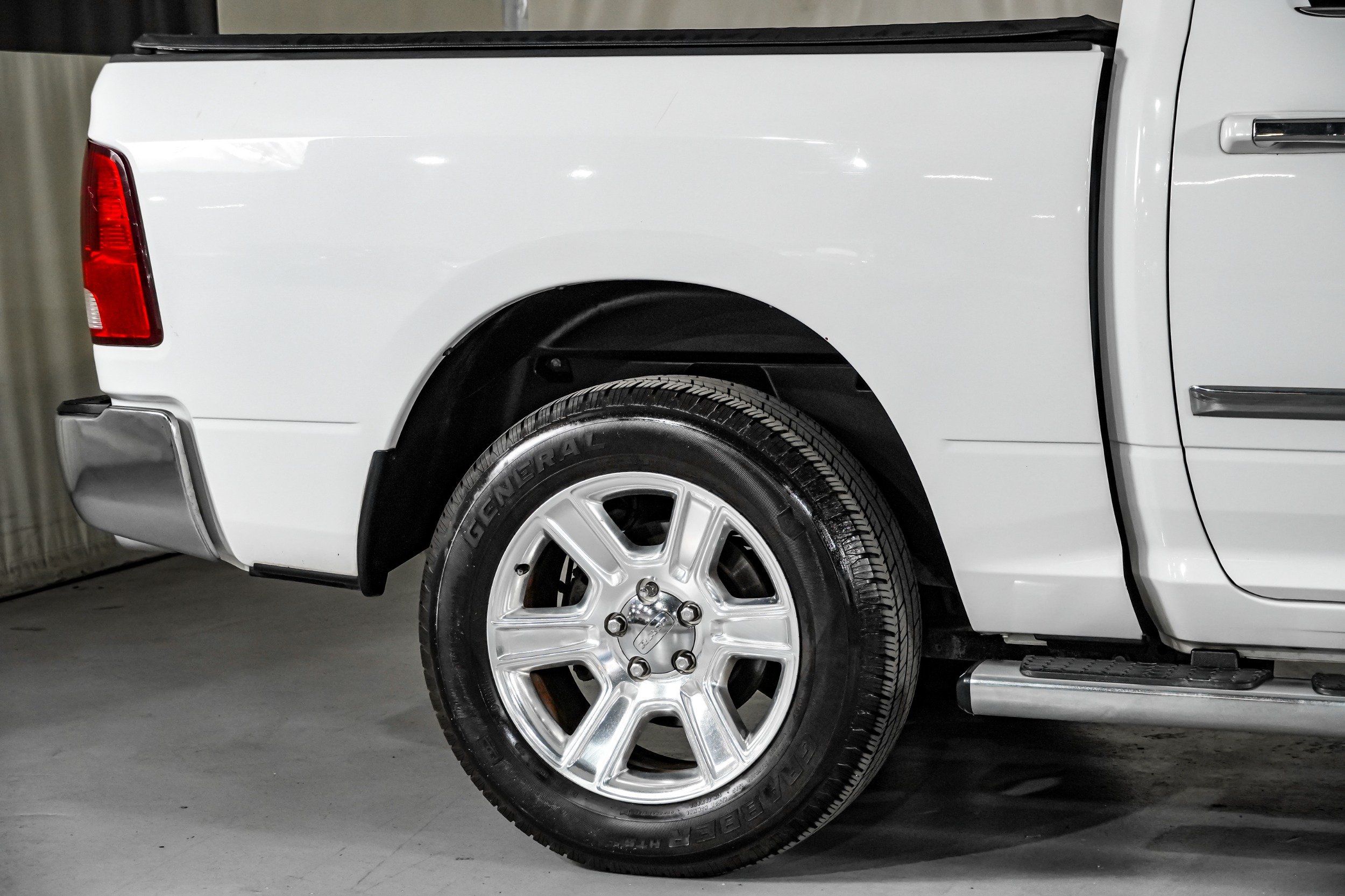 2017 RAM Ram 1500 Pickup Lone Star Silver - Photo 6