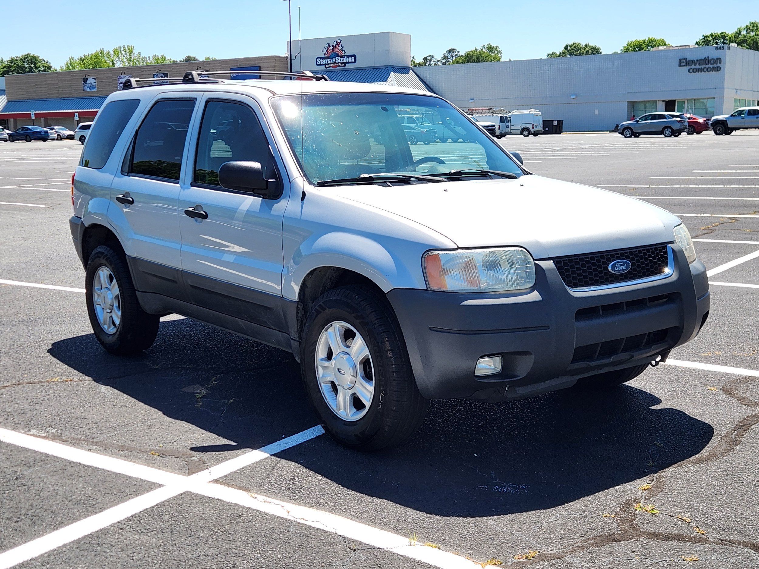 2003 Ford Escape's photo