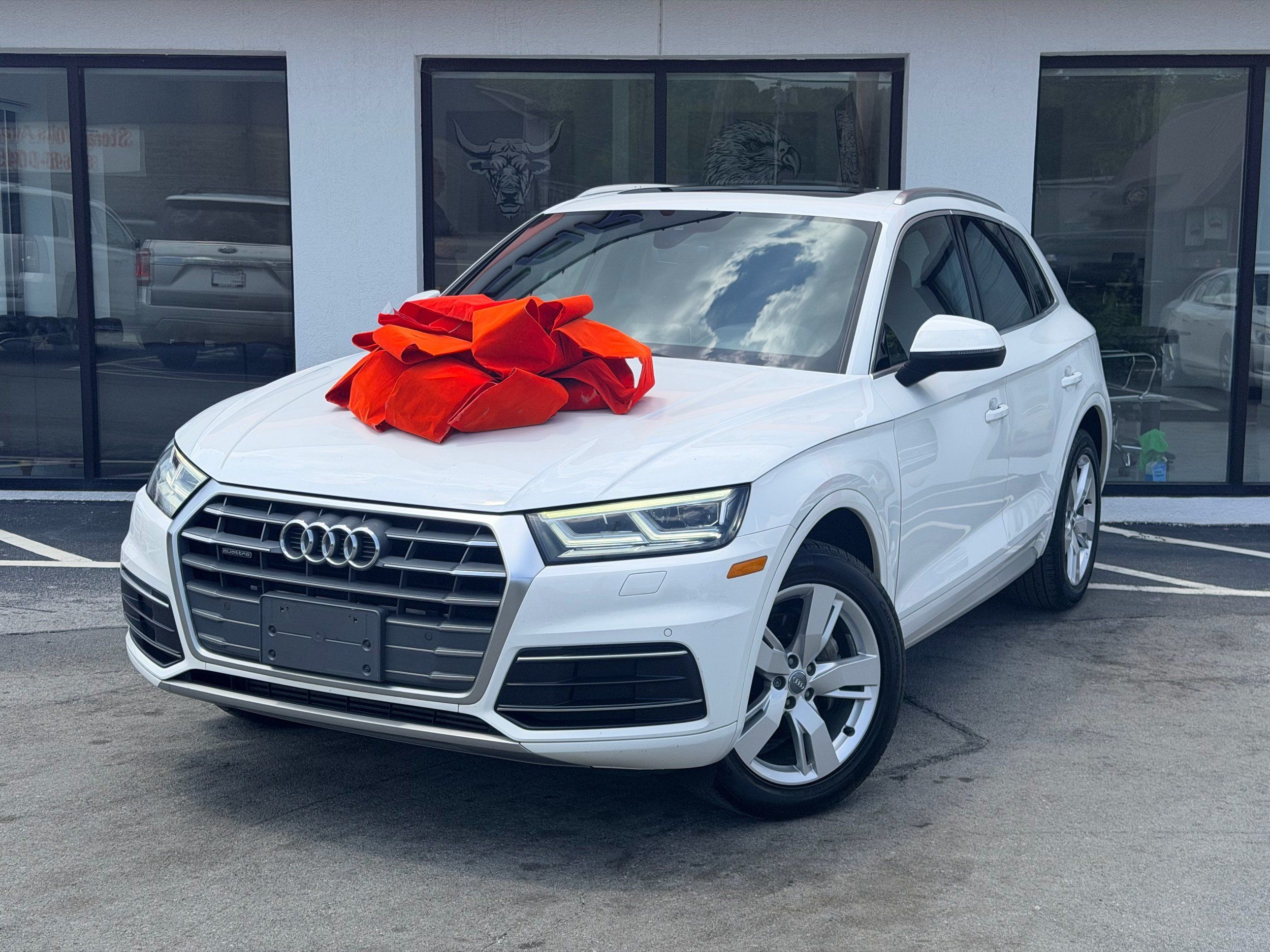 2018 Audi Q5 2.0T quattro S tronic Premium Plus's photo
