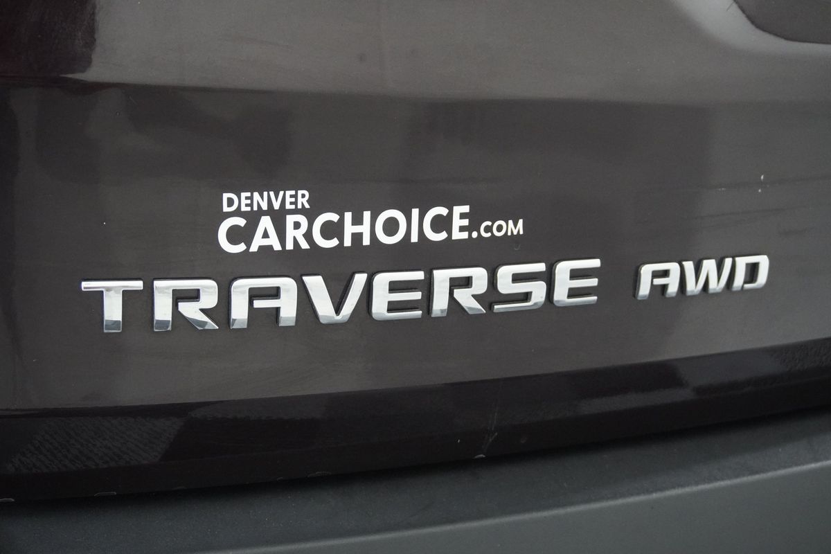 2020 Chevrolet Traverse AWD LT Cloth