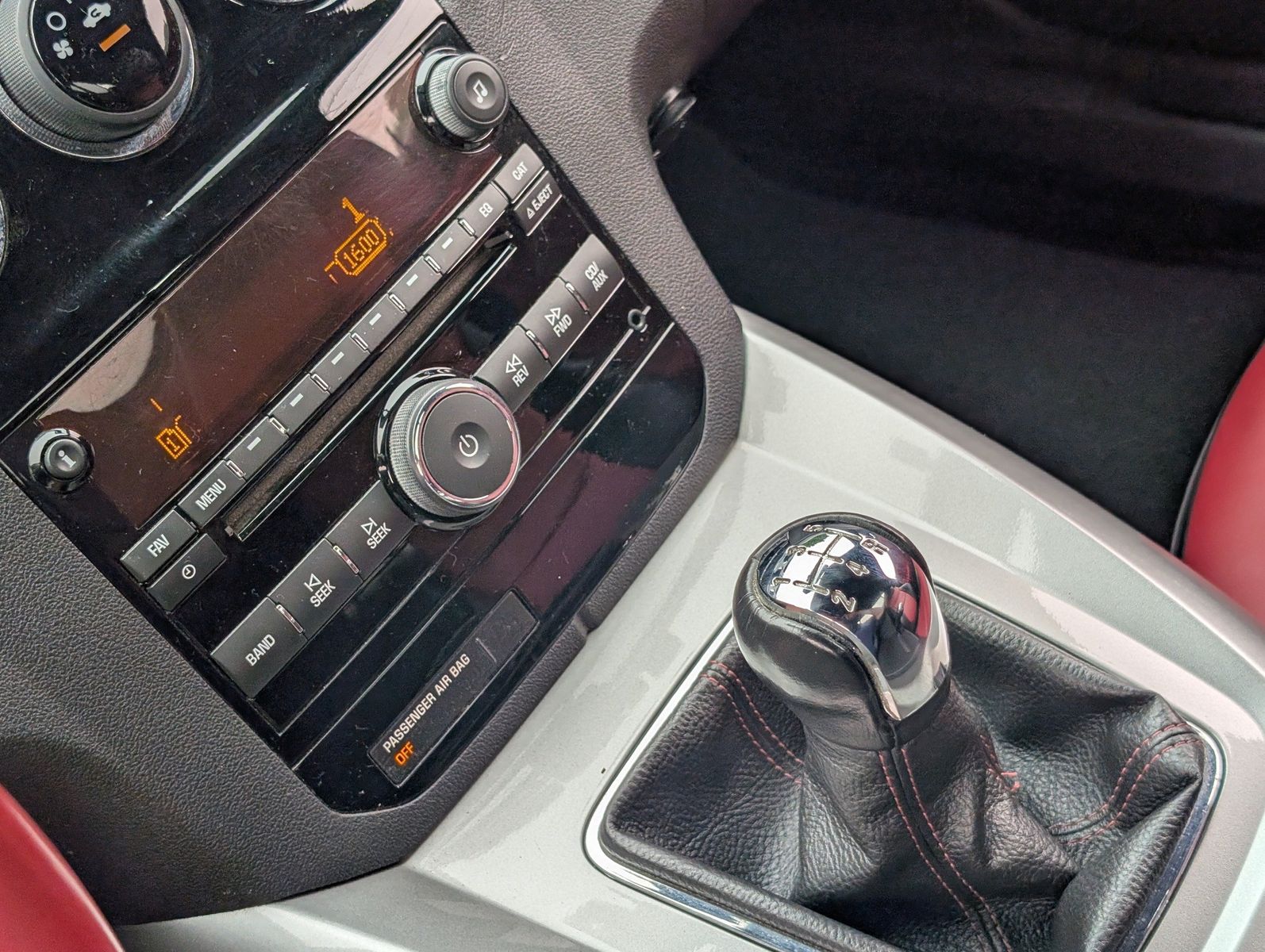 2007 Saturn Sky 59