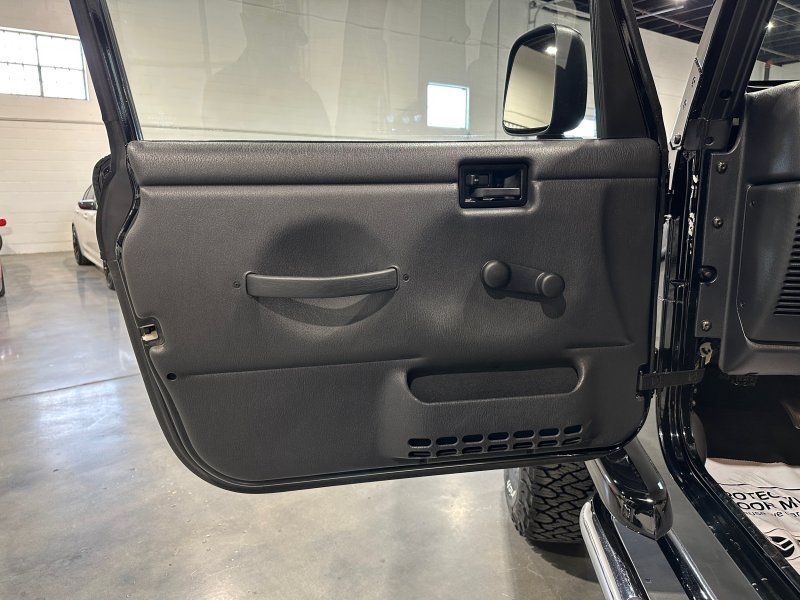 2005 Jeep Wrangler X, photo 9