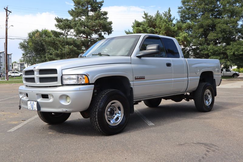 2002 Dodge Ram 2500 Photos