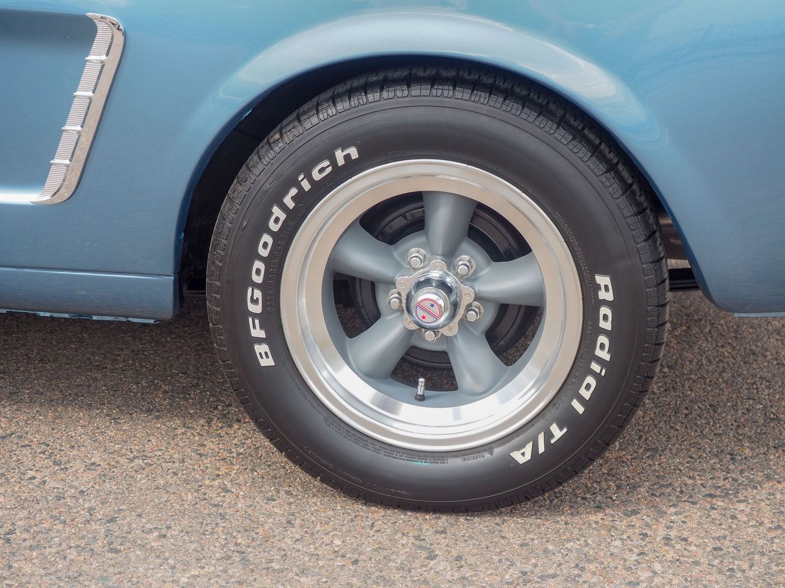 1965 Ford Mustang 34