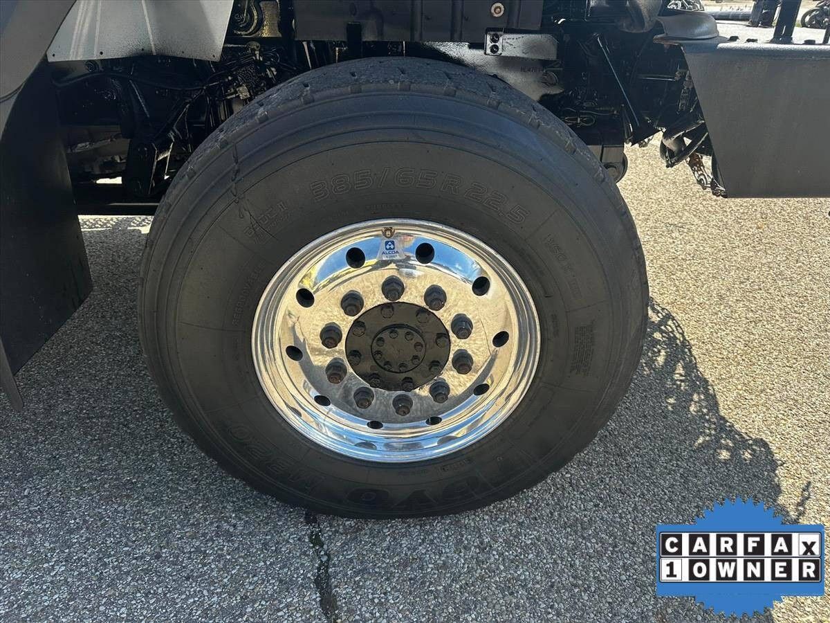 2017 International WorkStar 7500 39