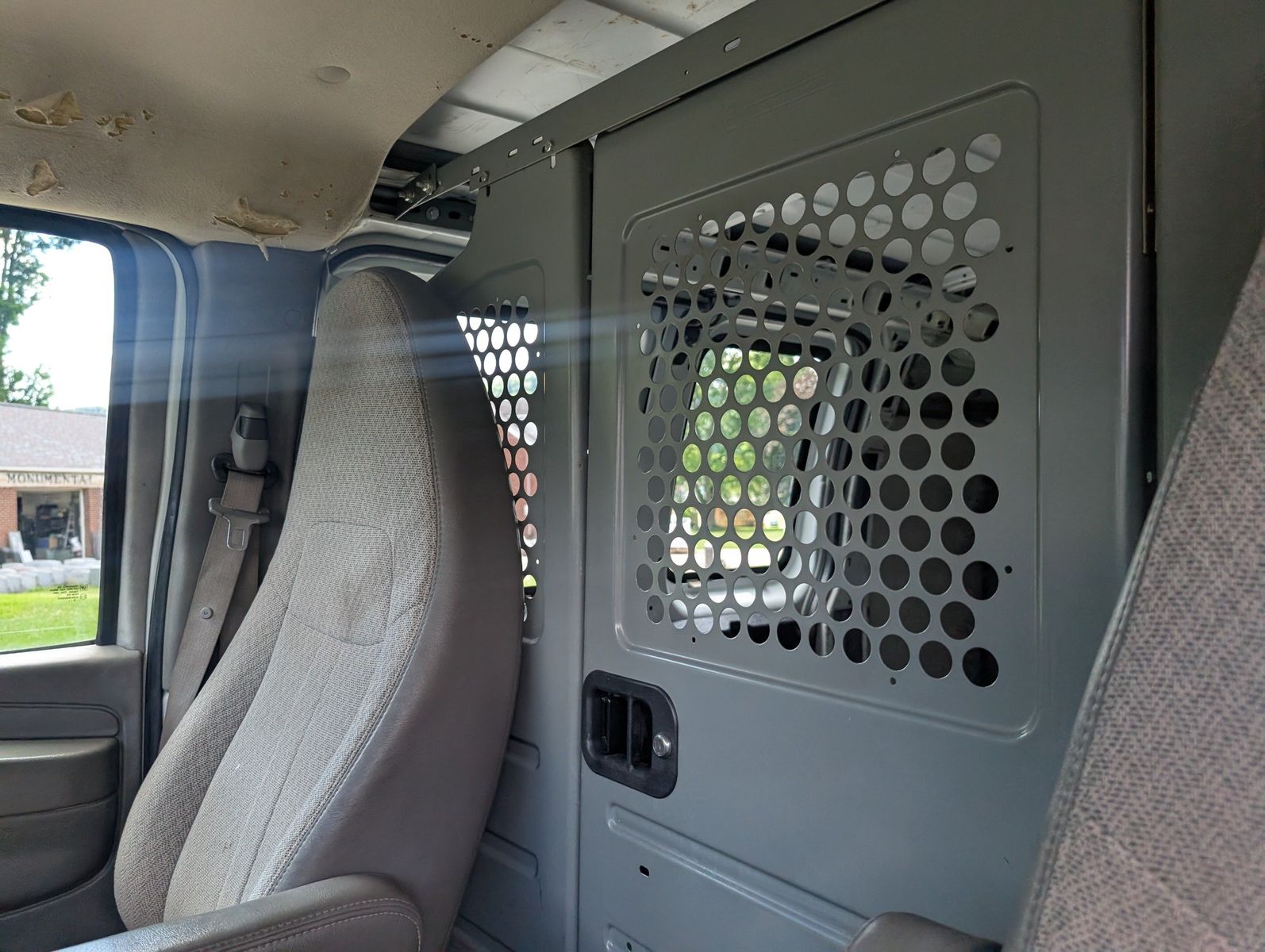 2011 Chevrolet Express 3500 61