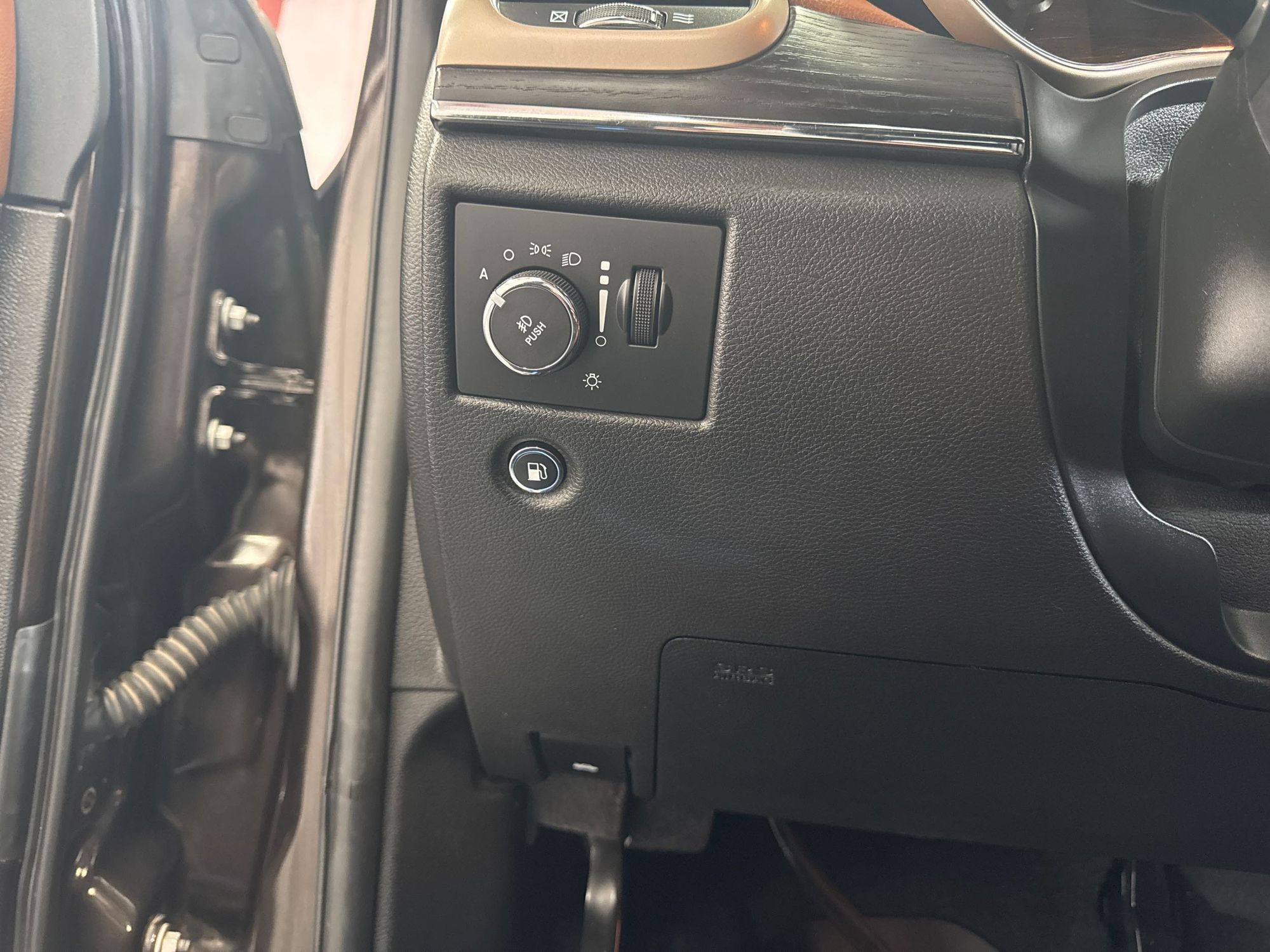 2017 Jeep Grand Cherokee Summit photo 11
