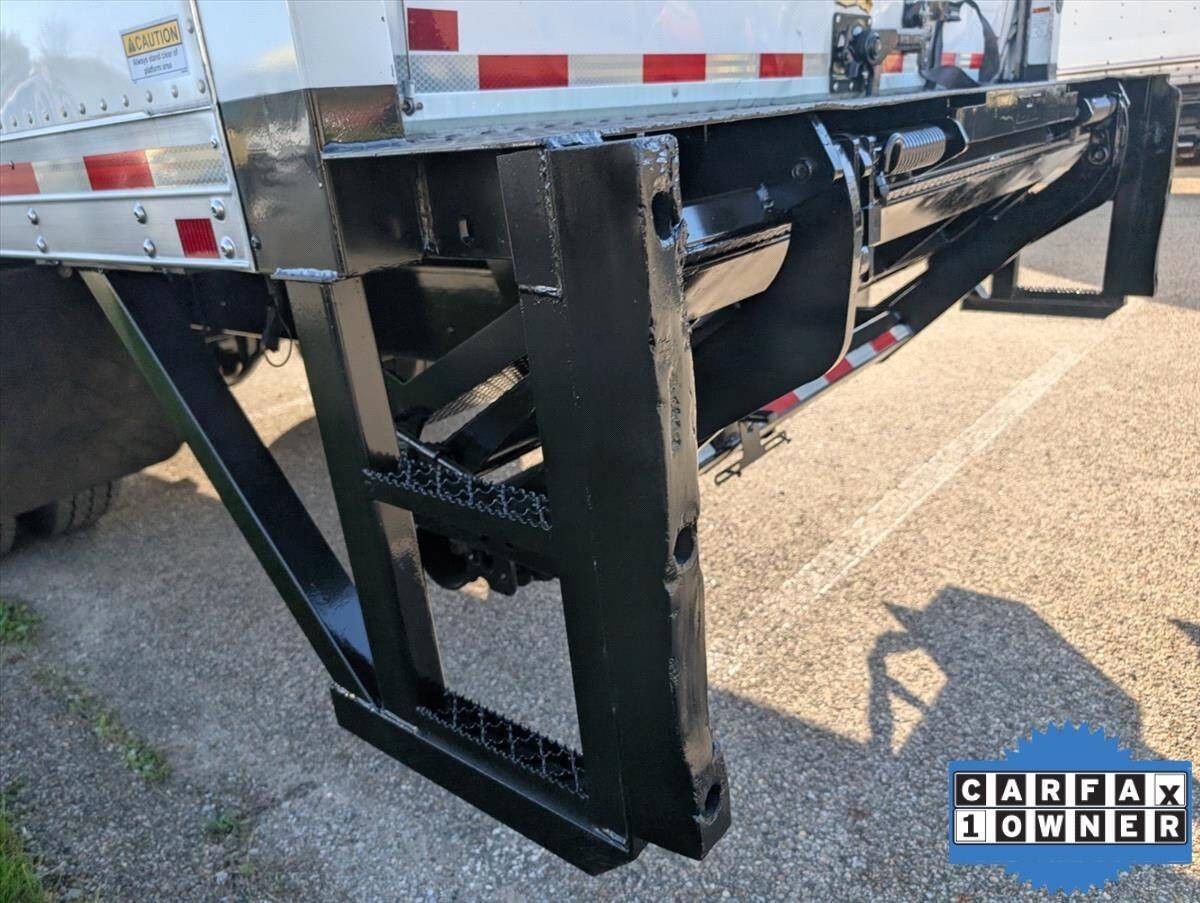 2021 Ford F-650 Super Duty 39