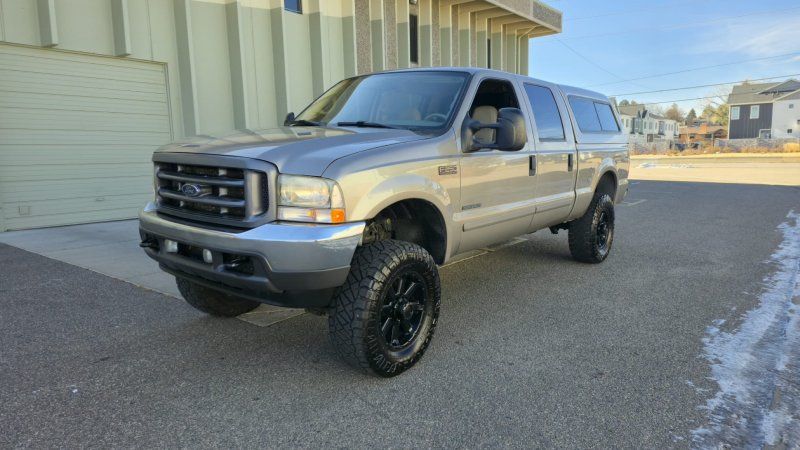 2002 Ford F-250 Lariat 4x4 Crew Cab SWB's photo