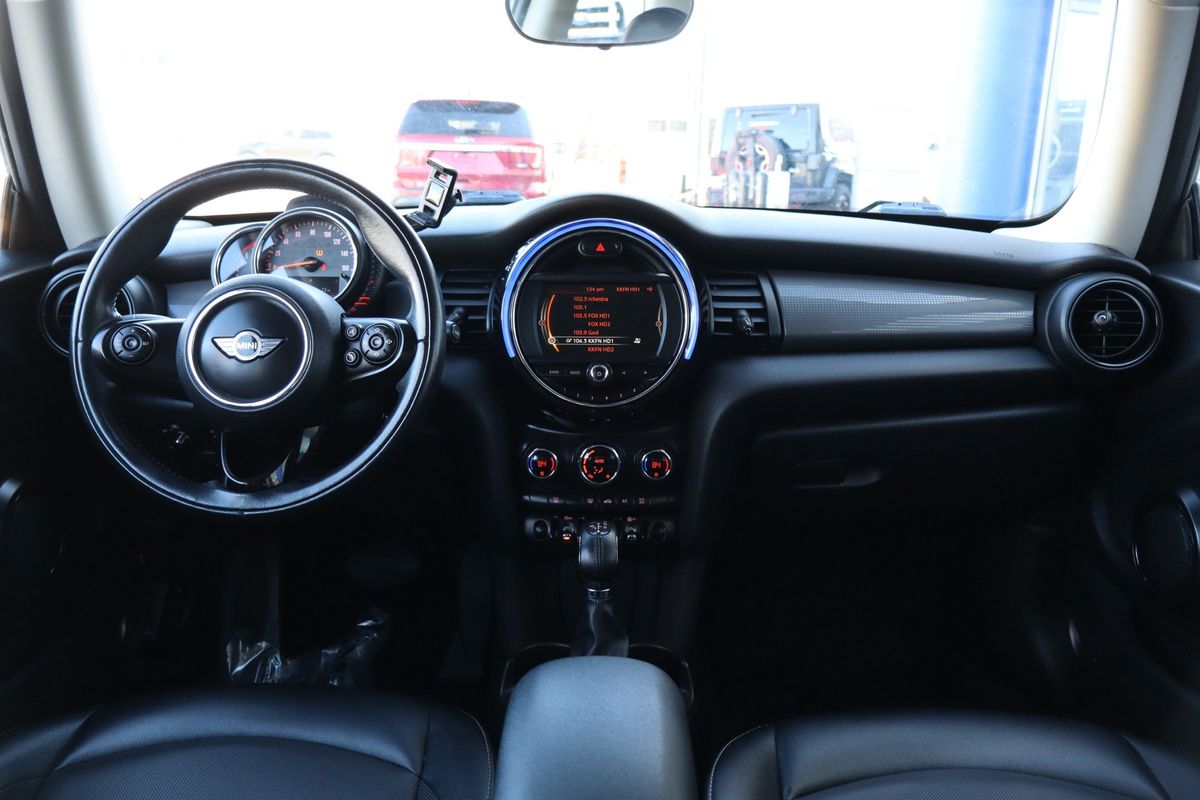 2017 MINI Hardtop Cooper