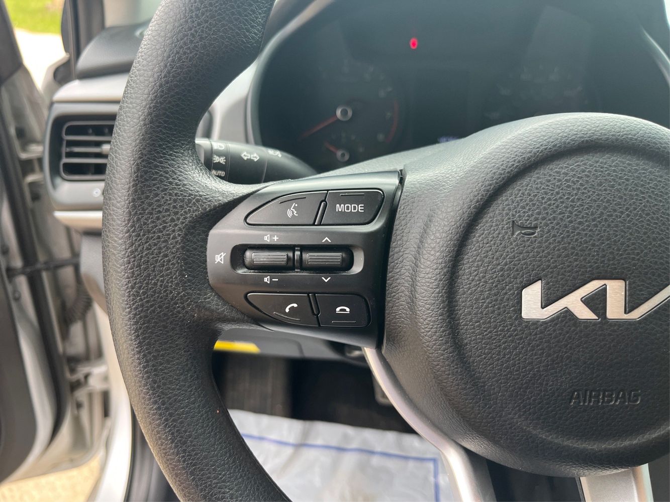2023 Kia Rio S photo 26