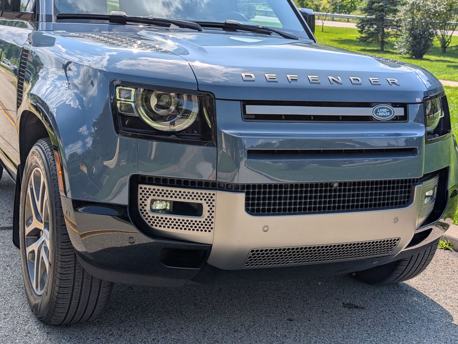 2024 Land Rover Defender 14