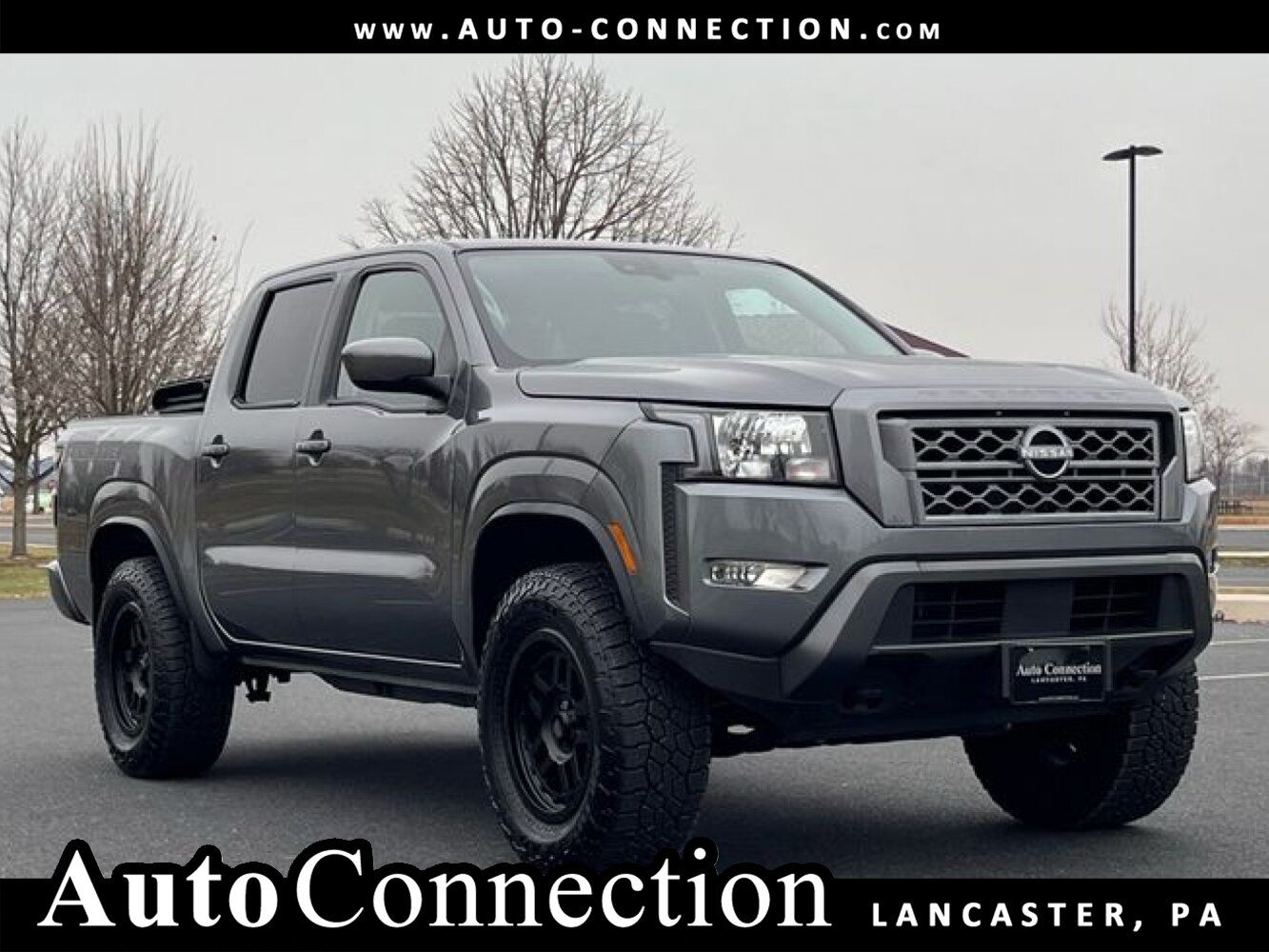 2023 Nissan Frontier SV's photo