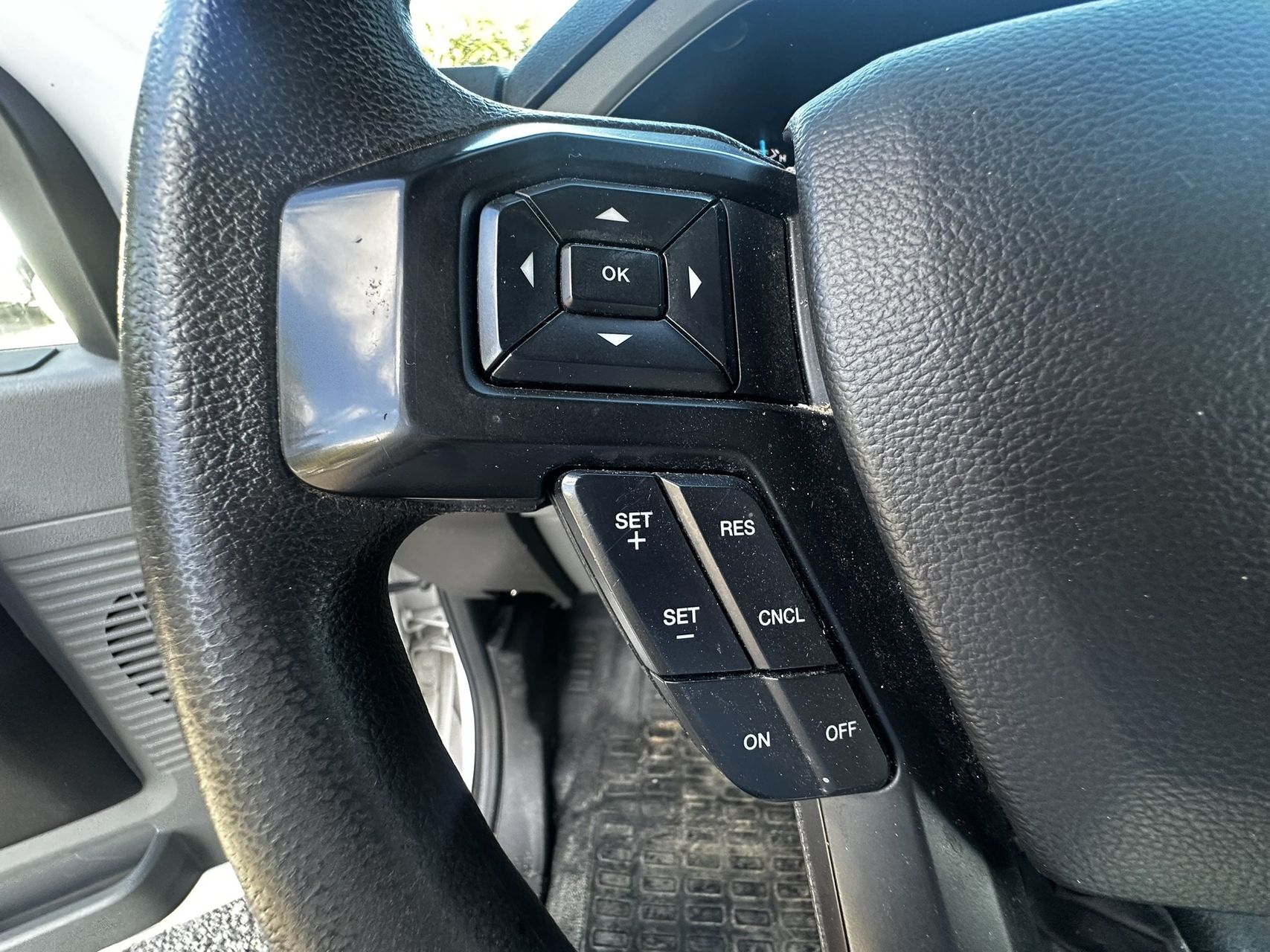 2023 Ford F-650 Diesel 40