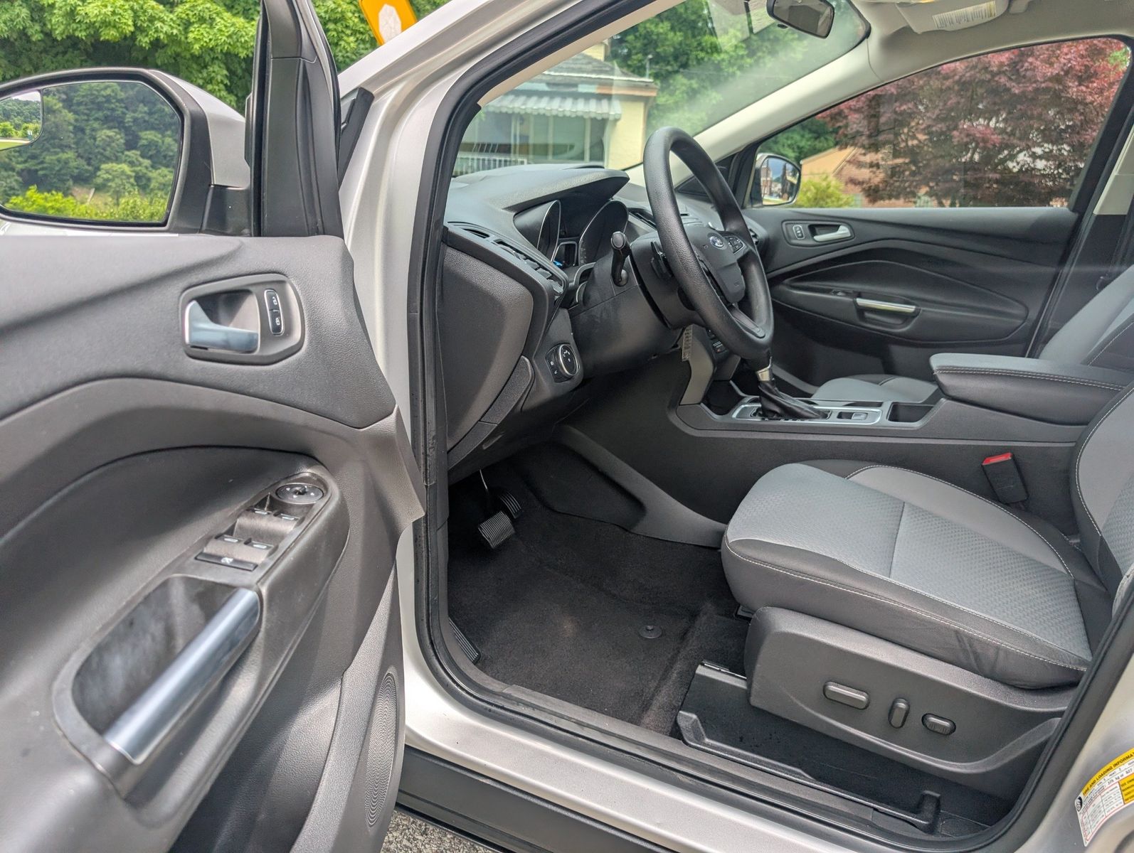 2017 Ford Escape 28
