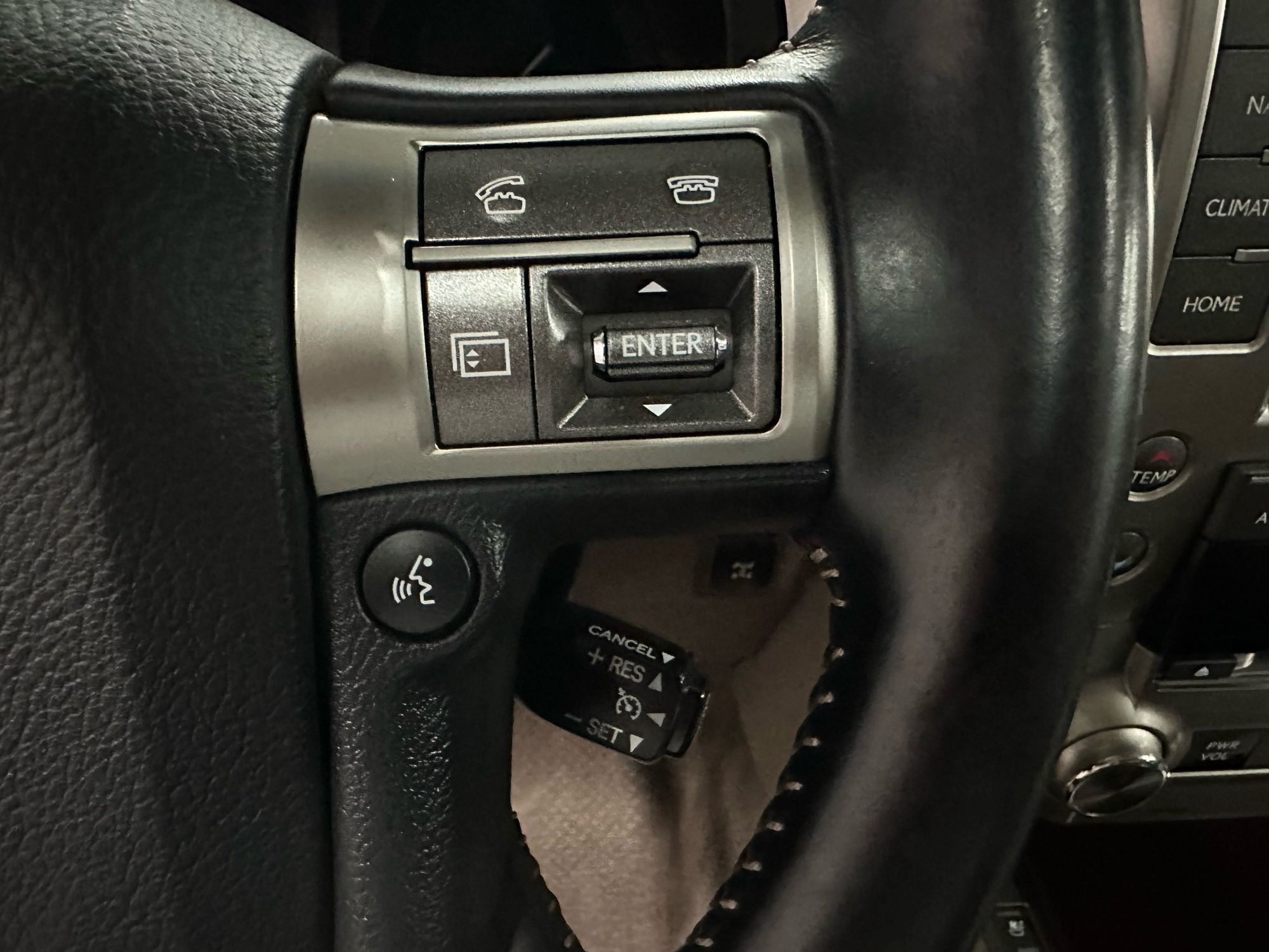 2019 Lexus GX 460 photo 11