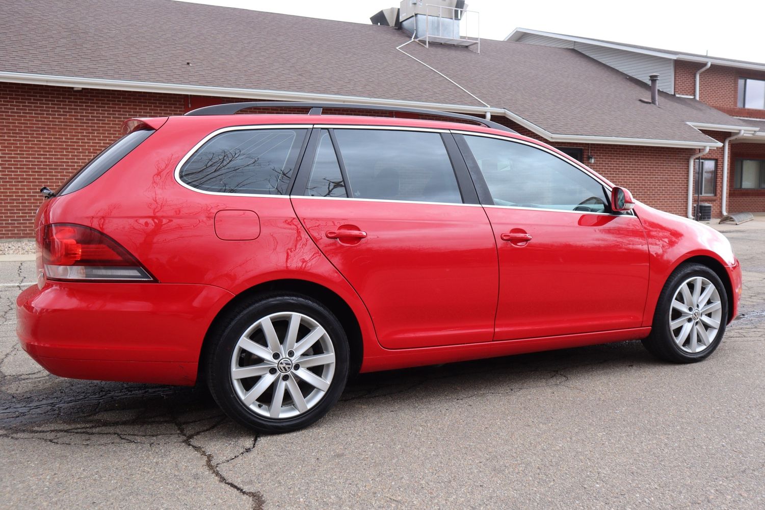 2014 Volkswagen Jetta SportWagen TDI | Victory Motors of Colorado