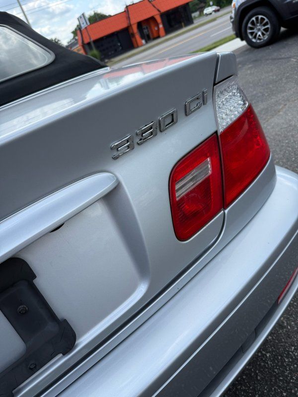 2006 BMW 3 Series 330i - Photo 8