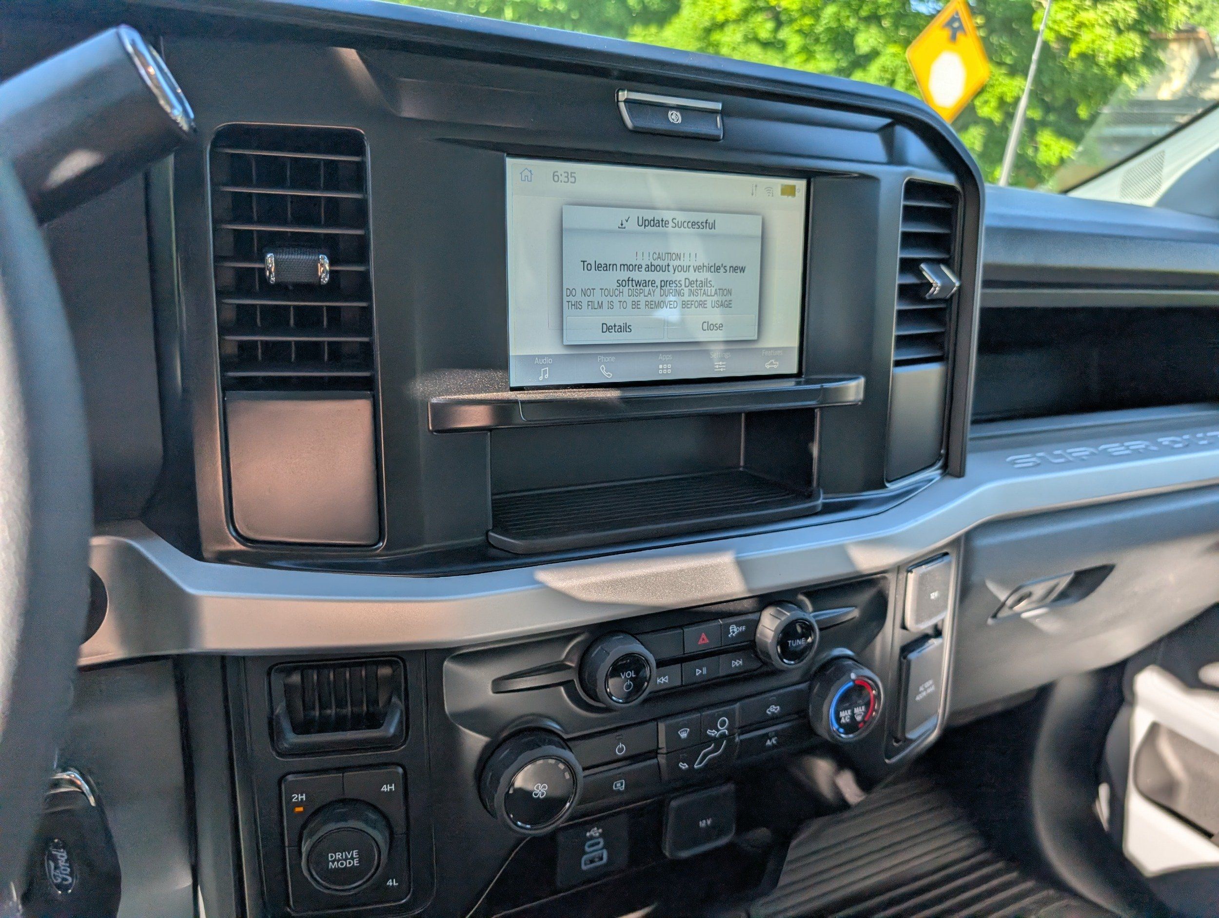 2025 Ford F-600 Super Duty Chassis Cab XL - Photo 60