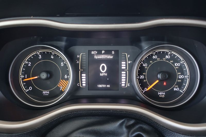 2015 Jeep Cherokee Latitude | Victory Motors of Colorado