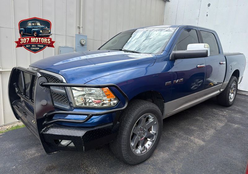 2010 Dodge RAM 1500 Azul Camioneta Todo terreno 5 velocidades Automática