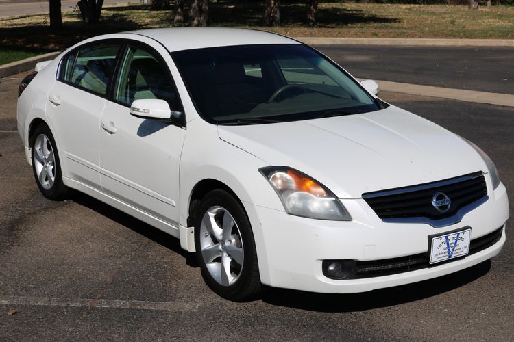 2007 Nissan Altima 3.5 SE | Victory Motors of Colorado