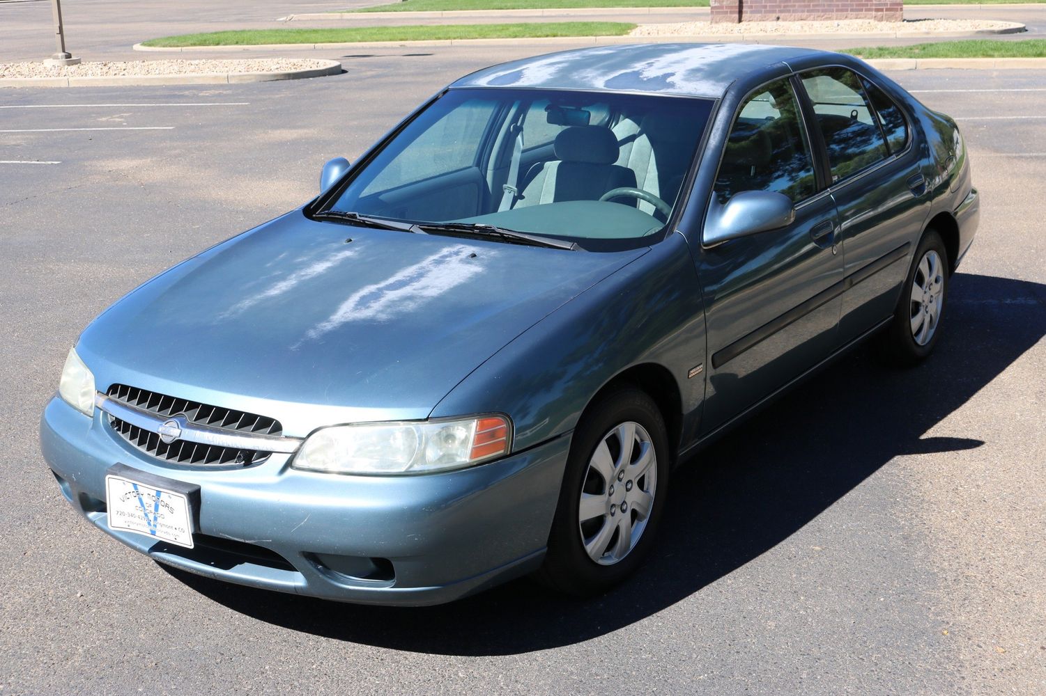 2001 Nissan Altima GXE | Victory Motors of Colorado