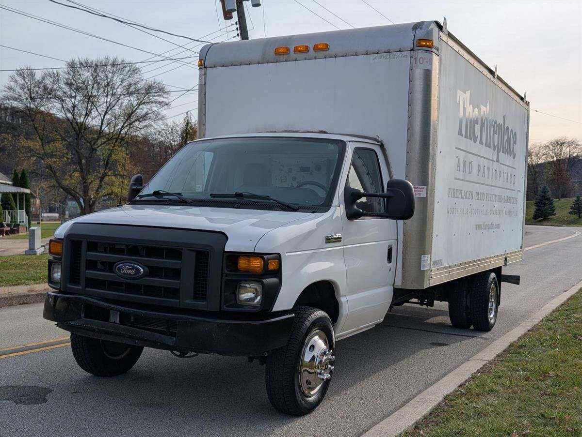 2017 Ford E-Series 12