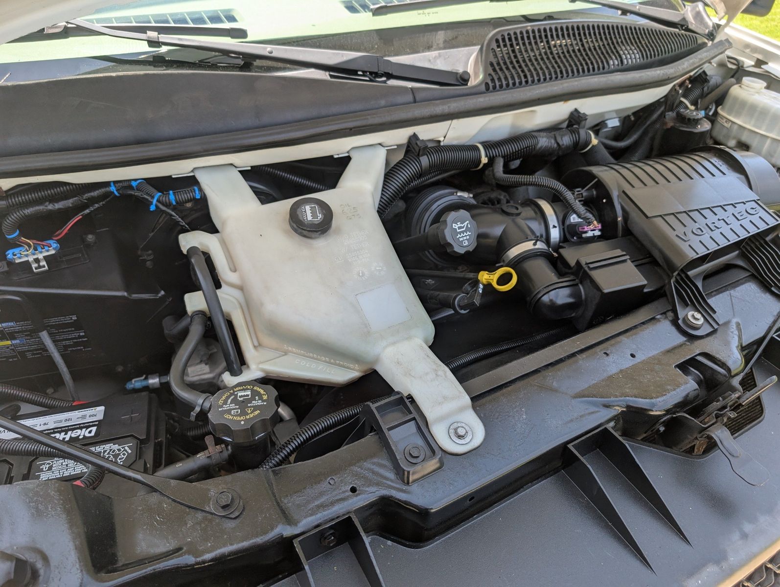 2009 Chevrolet Express Cutaway 73