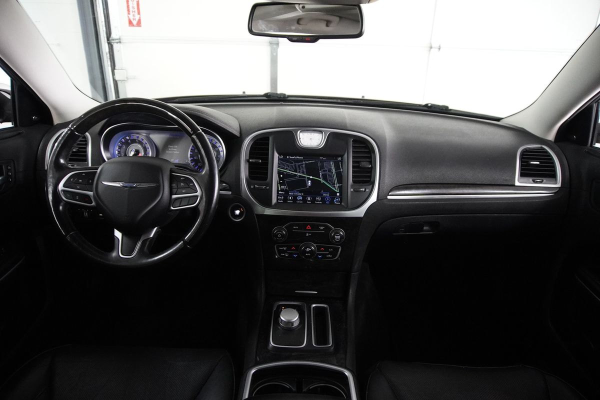 2018 Chrysler 300 Limited AWD