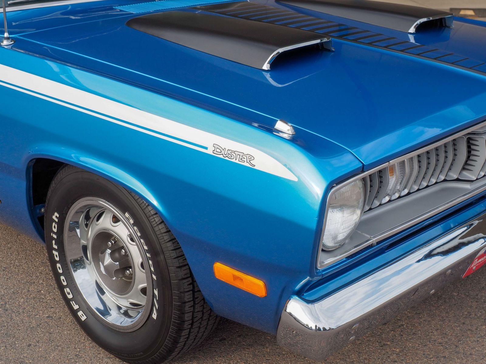 1972 Plymouth Duster 32