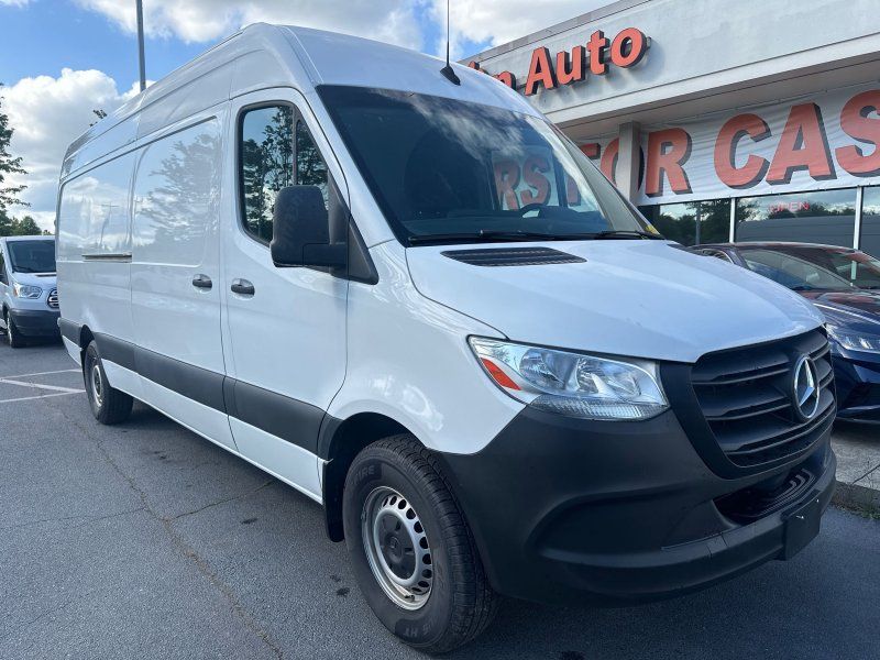 2021 Mercedes-Benz Sprinter 2500 Gas 170 WB High Roof's photo