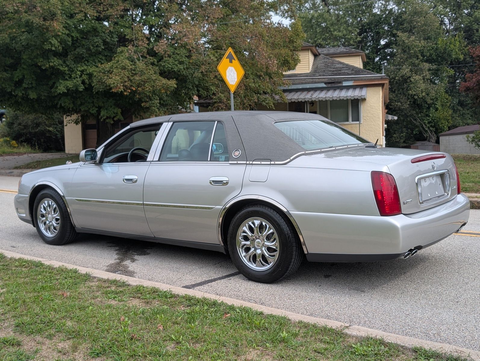 2005 Cadillac DeVille 12