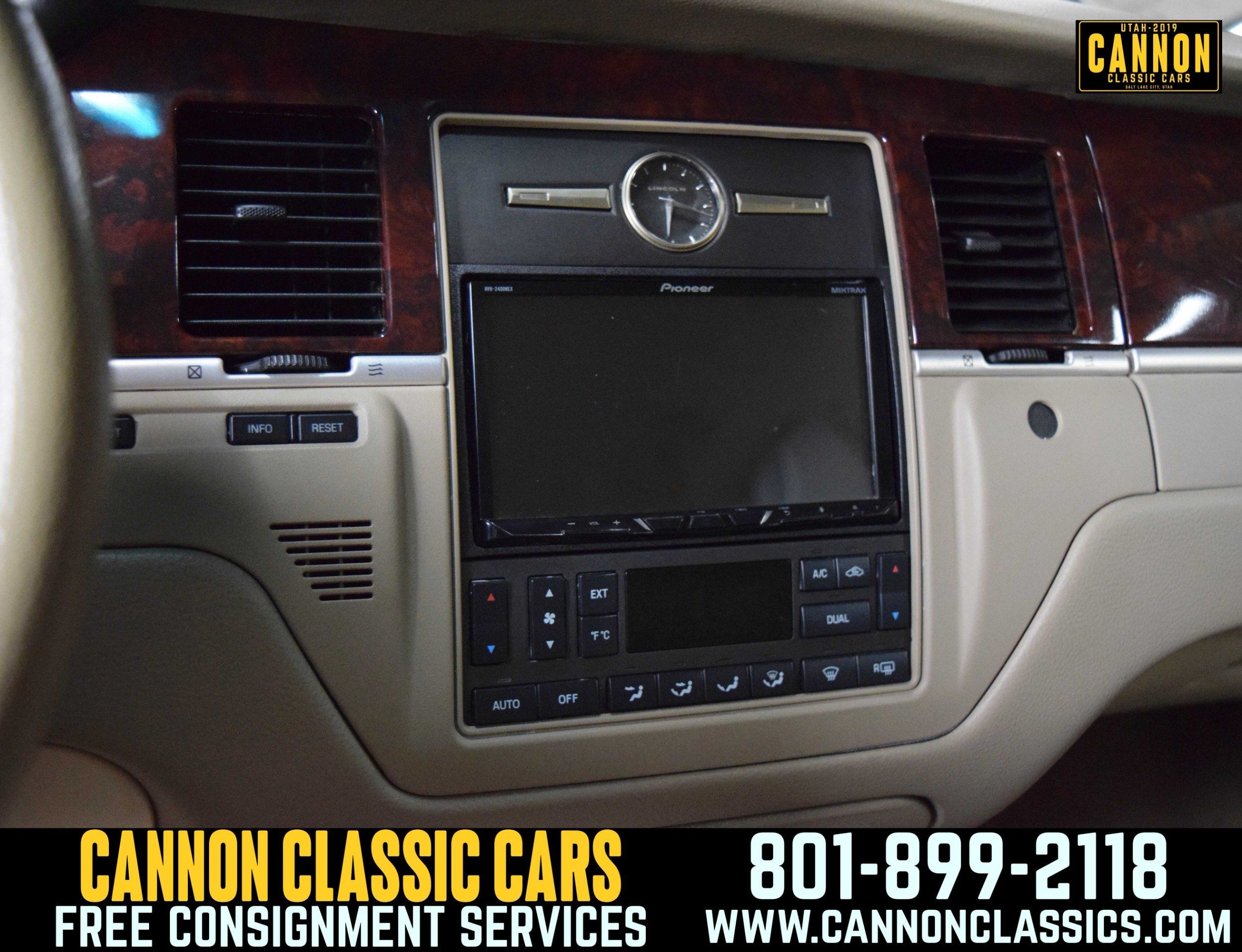 2007 Lincoln Town Car Signature - Photo 35