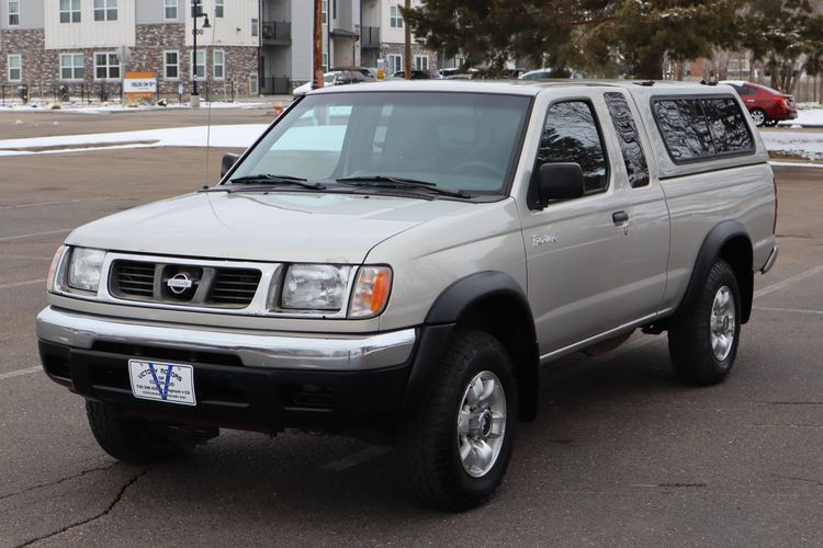 1999 Nissan Frontier XEV6 Victory Motors of Colorado