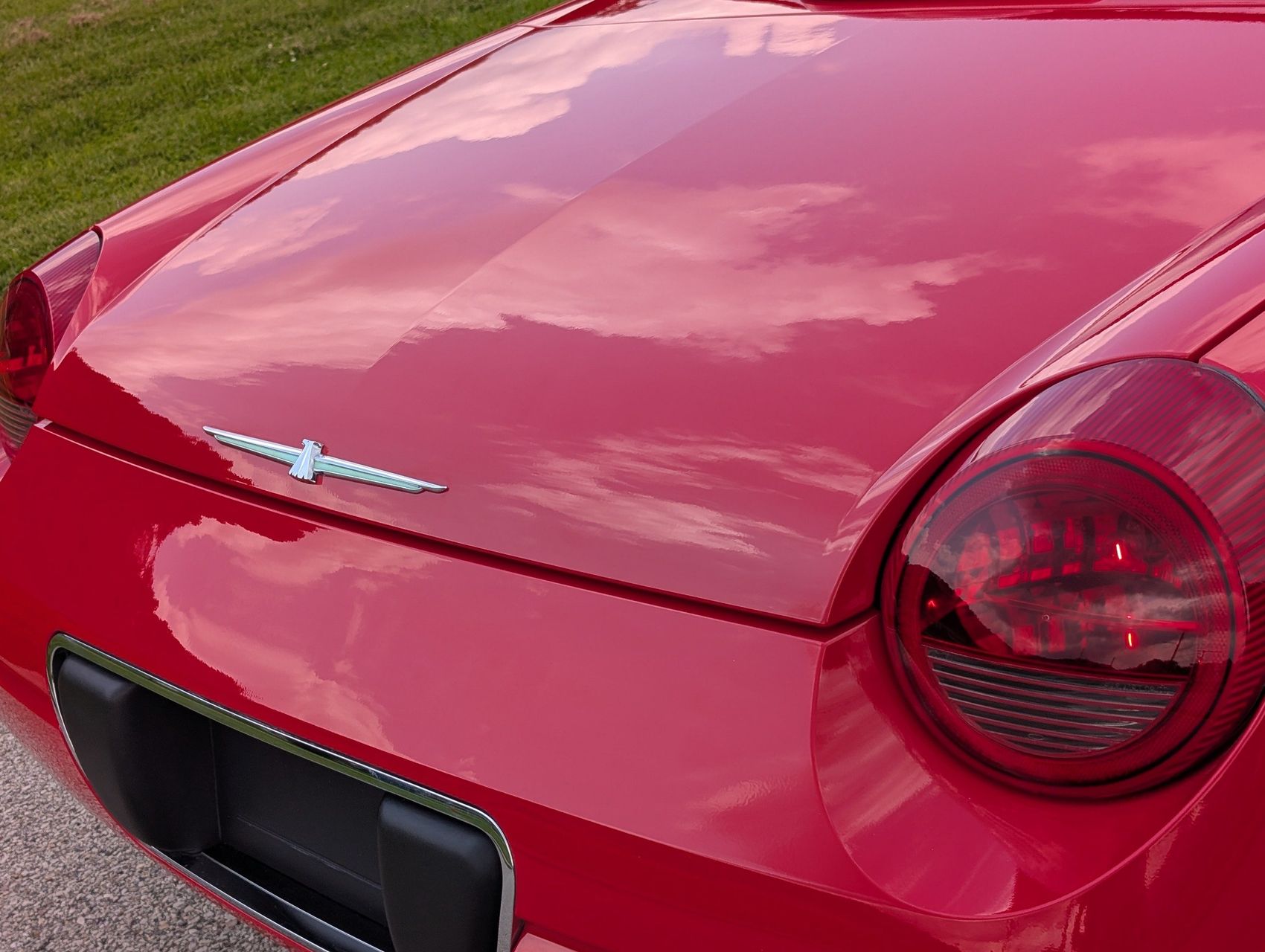 2002 Ford Thunderbird 38