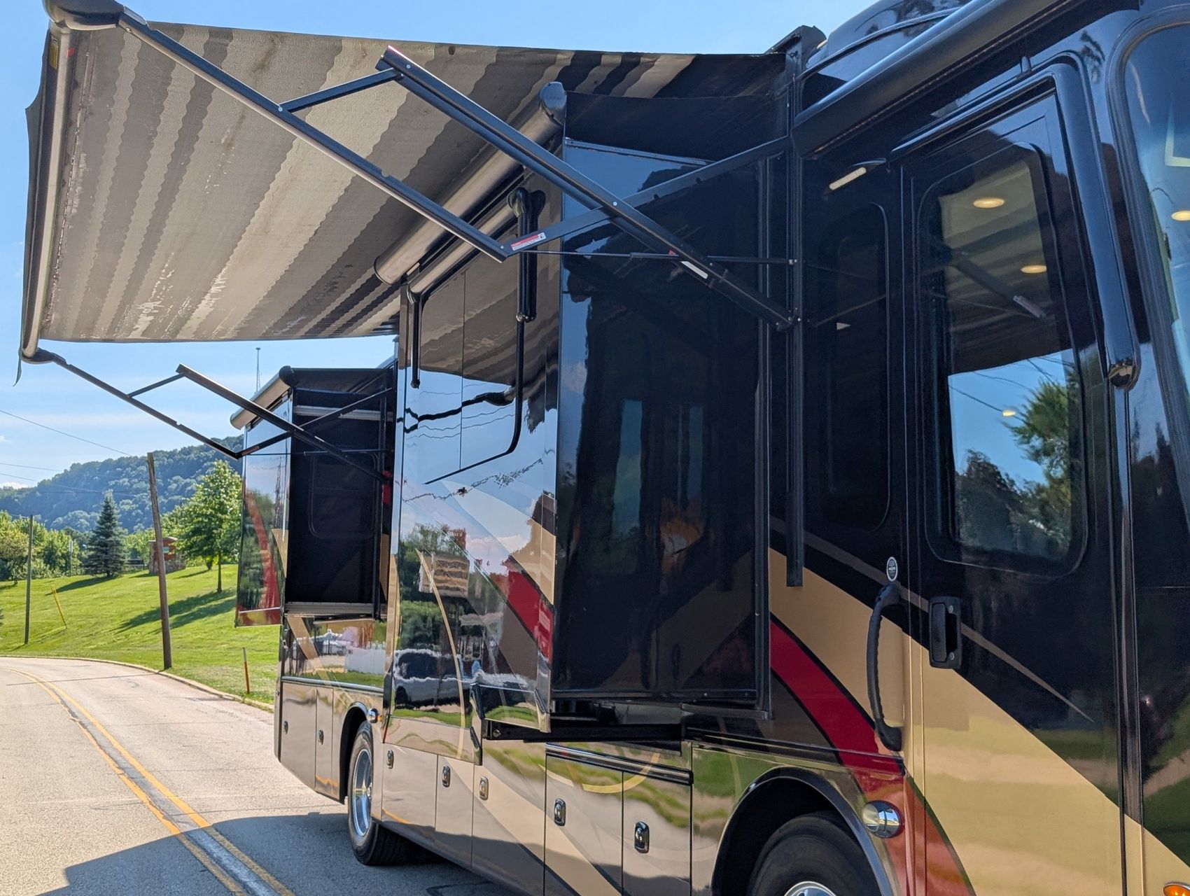 2019 Jayco Embark 22