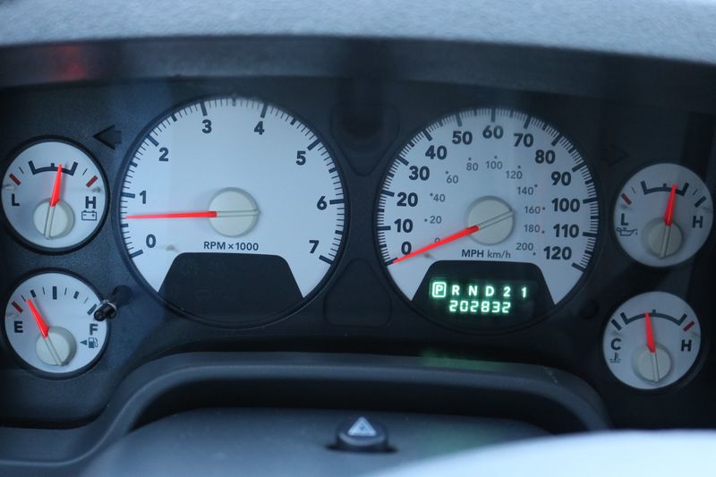 2006 dodge ram 2500 check gauges light