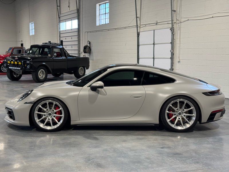 2020 Porsche 911 Carrera 4S, photo 2