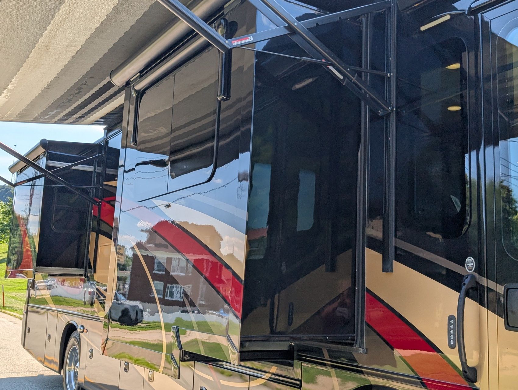 2019 Jayco Embark 23