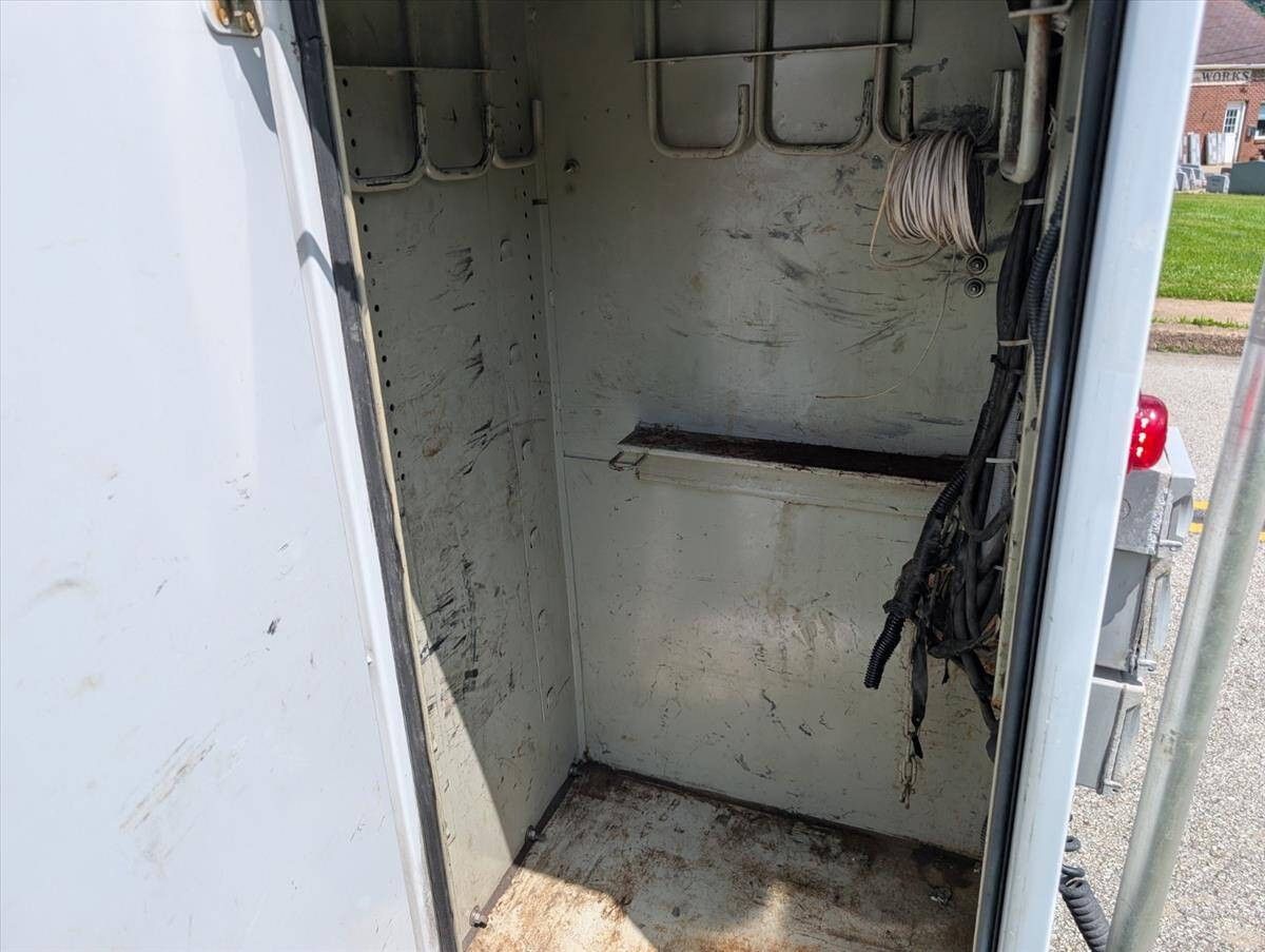 2011 Ford F-550 Super Duty 68