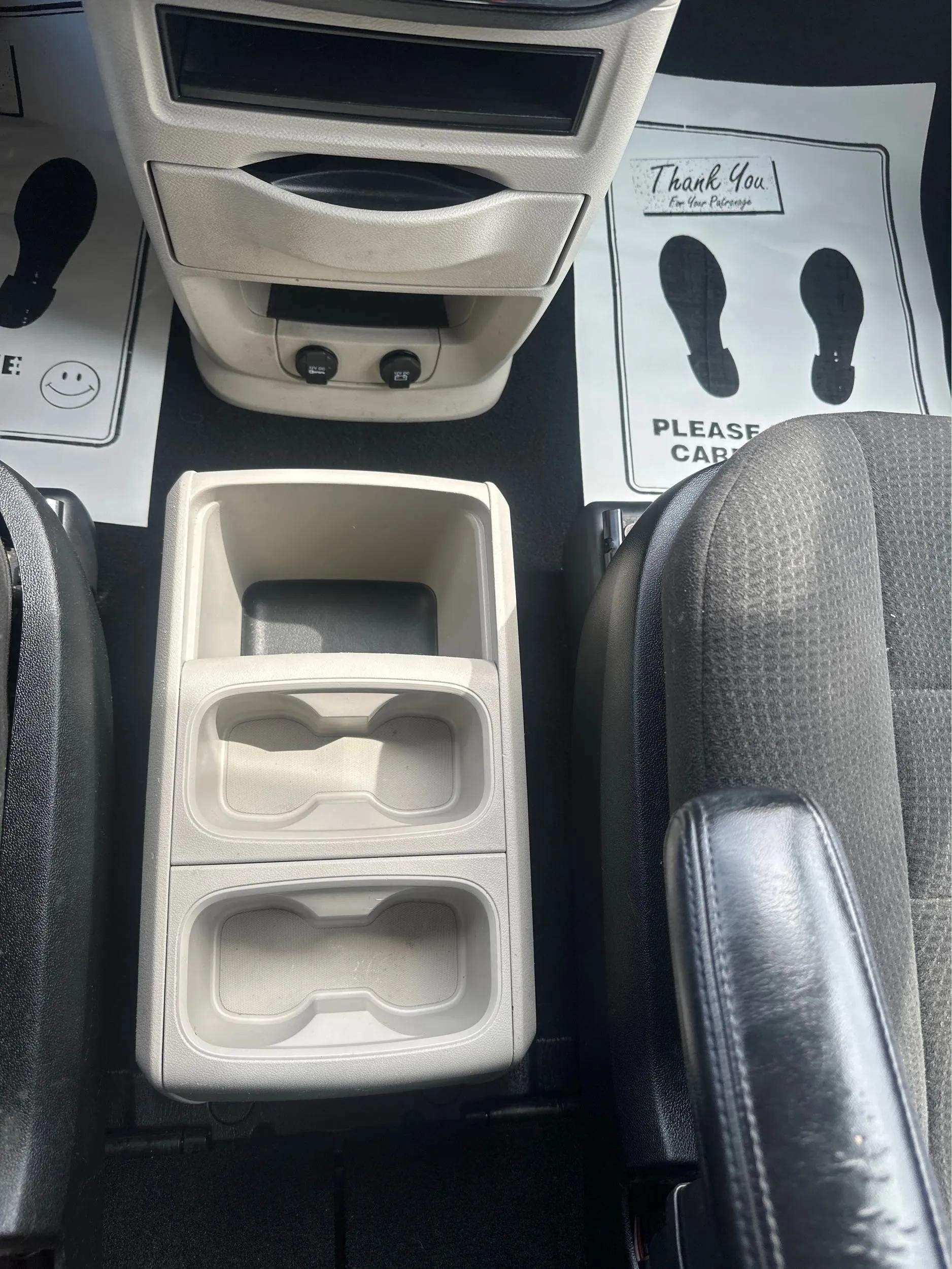 2013 Dodge Grand Caravan SE - Photo 22