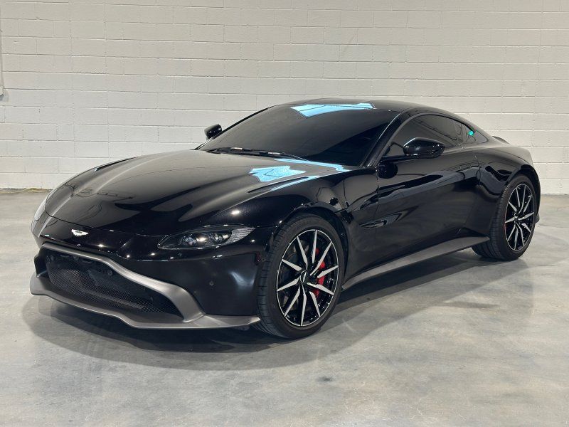 2020 Aston Martin Vantage Base