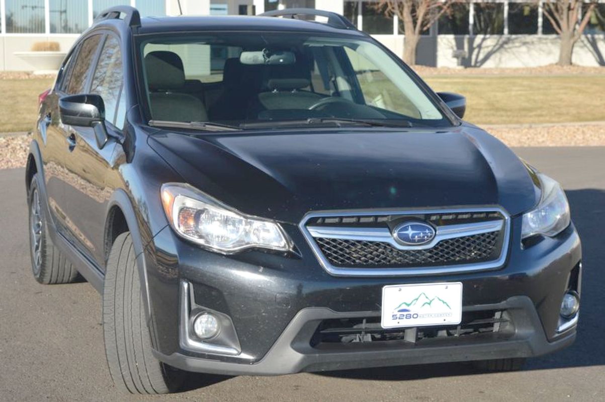 View vehicle photo 7